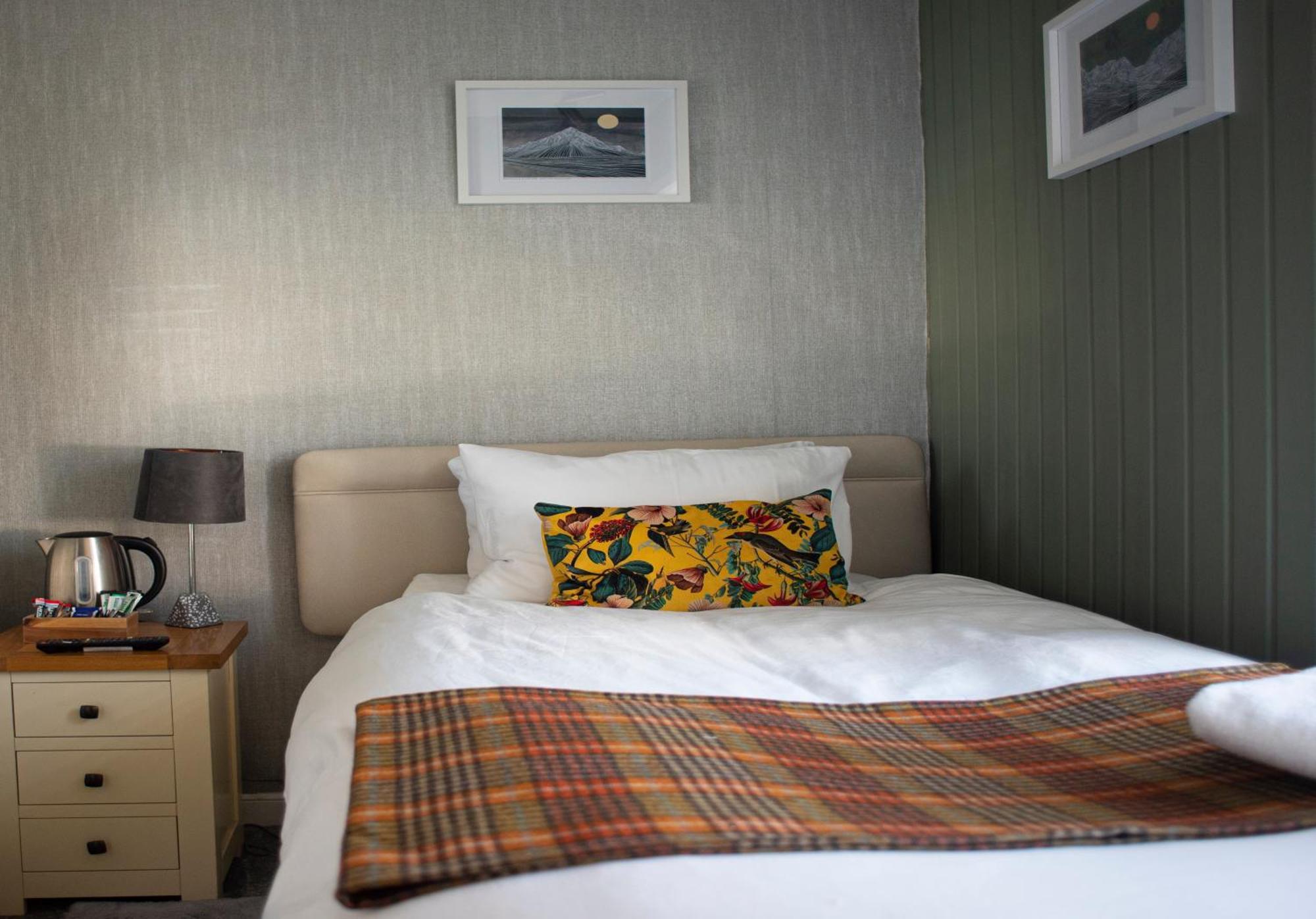Red Lion, Coorie Inn Earlston Buitenkant foto